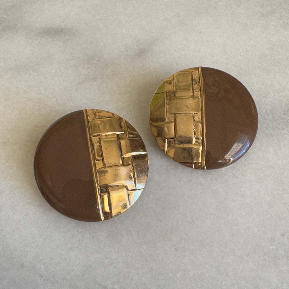 VINTAGE • 70s Barbie Oversized Earrings Gold Tone Round Cute Studs Neutral Brown